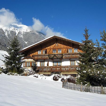Landsitz Bichlhof Appartement Fulpmes Buitenkant foto